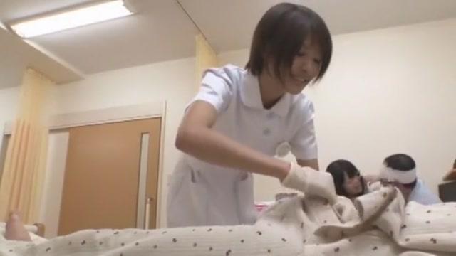 Exotic Japanese slut Yuki Natsume, Saki Izumi, Yuka Hashimoto in Crazy Nurse/Naasu, Handjobs JAV clip - 1