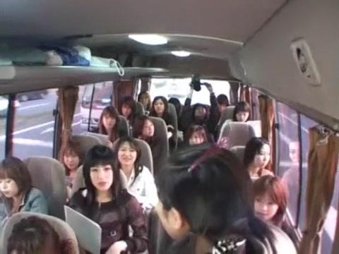 Horny Sluts  Crazy Japanese slut in Incredible Blowjob/Fera JAV video CumSluts - 2