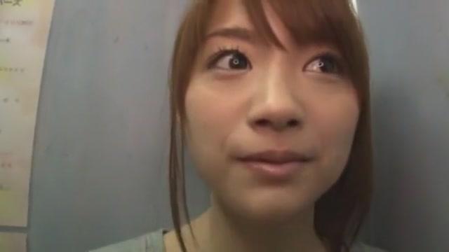 Femdom Clips  Hottest Japanese model Mayuka Akimoto in Incredible Girlfriend, Cunnilingus JAV clip VLC Media Player - 2